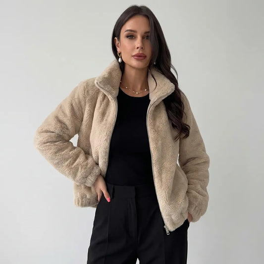 María | Chaqueta con Cremallera Acogedora