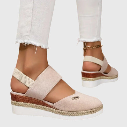 Feliciana | Sandalias ortopédicas con tira y suela alta