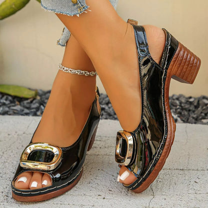 Valentino | Sandalias de Tacón Medio con Aplique Dorado